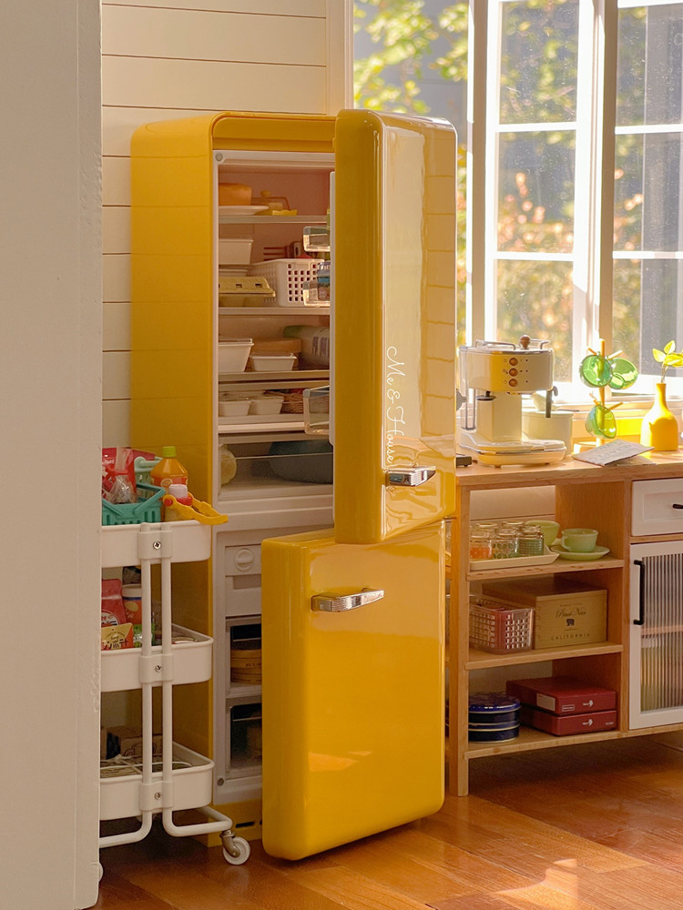 บ้านตุ๊กตา1/6ตู้เย็นโลหะ akses - Kitchen Queen บทวิจารณ์และราคา